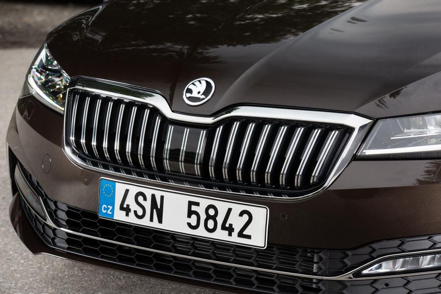 Детали экстерьера Skoda Superb Laurin & Klement 2019 года  (WW) (фото 46 из 93)